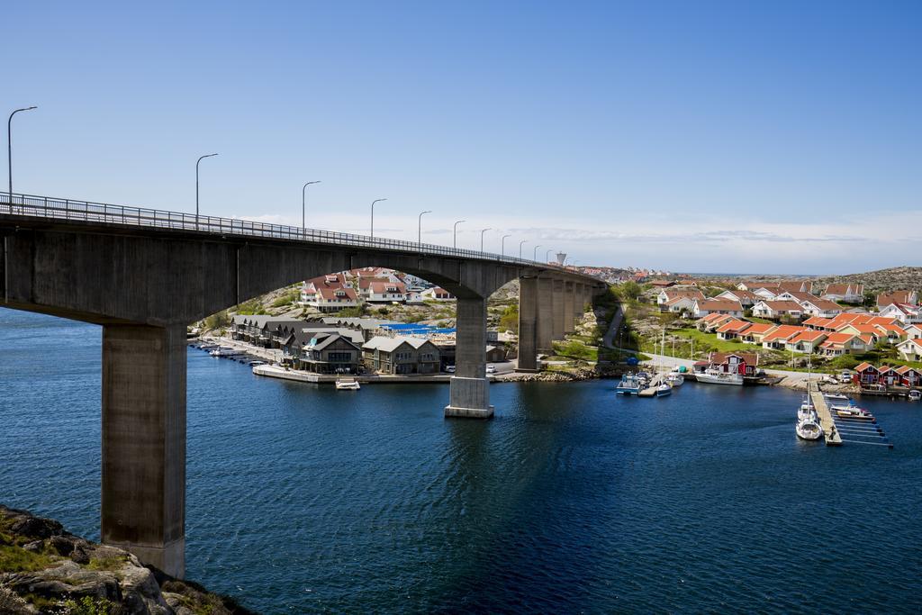 Pensionat Bryggan Smogen Bagian luar foto