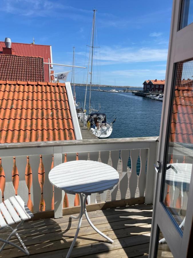 Pensionat Bryggan Smogen Bagian luar foto